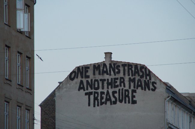 Street Art Copenhagen: One Mans Trash another mans treasure